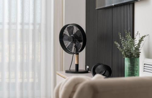 Modern Canal-Side Apartment in Milton Keynes - Photo 18