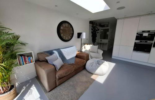 Elegant Garden Flat - Raynes Park - Foto 9