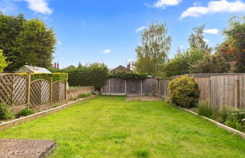 Peaceful 3-BR Home-Driveway, Sky-TV-Free WiFi - Foto 38