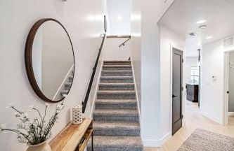 Unique Townhome with AC Garage Patio - Foto 36