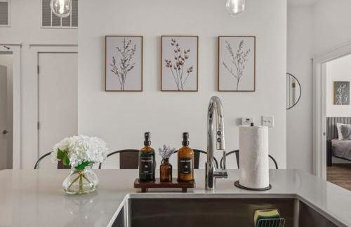 Blue Haven - Pool, City Views, Free Parking - Foto 15