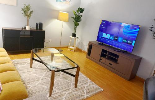 3-Bedroom Luxury Villa Near Dodger Stadium, Downtown LA Free Parking - Foto 59