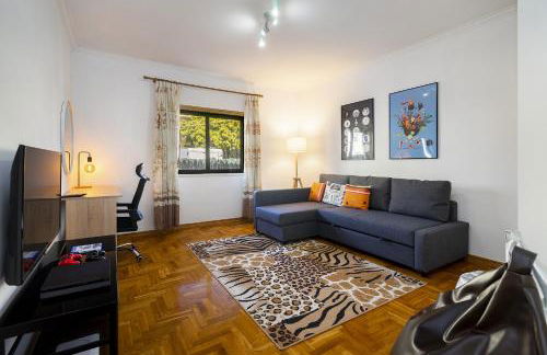 WHome Perfect Family Hideout Residence w/AC & 4BR + 5BA - Foto 54