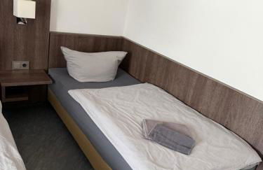 Im Tal 2 Haus - 2 WE, 5 SZ,3 Bäder, 11 Betten - Klimaanlage - Foto 40