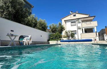 Apartments Ivana with the pool - Photo 25