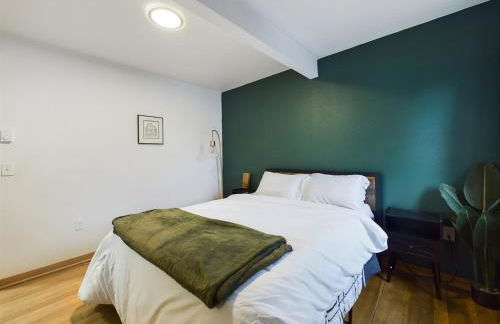 Ocean & Mountain View Home, near Downtown Juneau - Foto 64