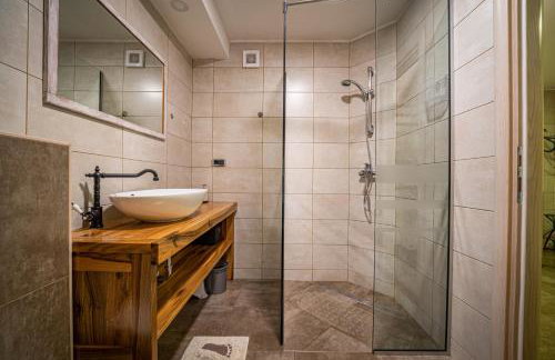 Villa Campiello heated pool - Photo 27