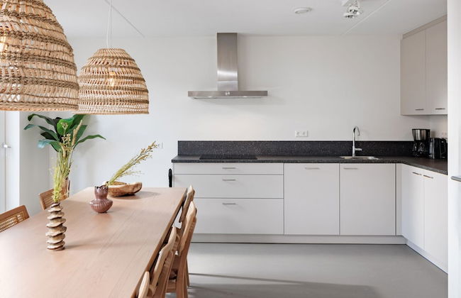 Sunny Dunimar Retreat - Photo 7