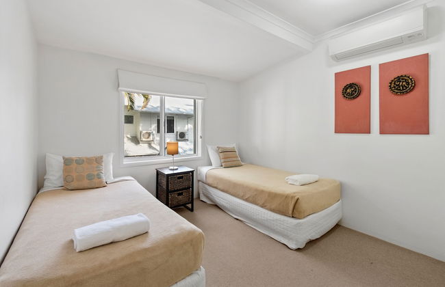 Coco Bay Resort - Photo 5