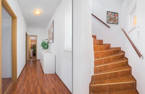 Casa Viktoria with private garden and BBQ - Foto 22