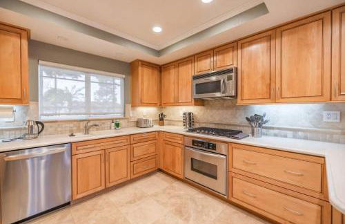 Marbella Lane - Charming 4BR Bungalo for Relaxing Retreat - Foto 7