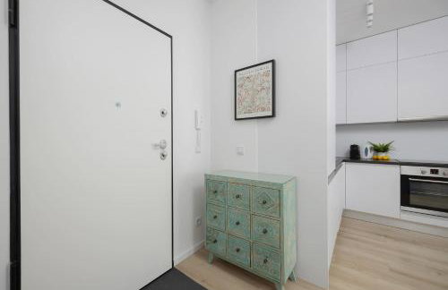 Stylish Apartment in Browary Warszawskie with Air Conditioning & Parking by Noclegi Renters - Foto 15