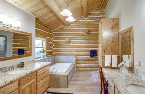 Remote Idaho Mountain Lodge with River Access! - Foto 11