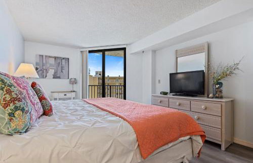 Ocean View / 7th Floor / Pool / Walk to Shopping & Dining / Ocean Trillium Condo #701 - Foto 15