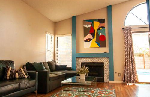 Large Pool & Patio Cozy Single Story Family House - Foto 16