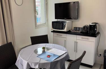 Antibes Port - Terrasse - Parking - Piscine - Foto 26