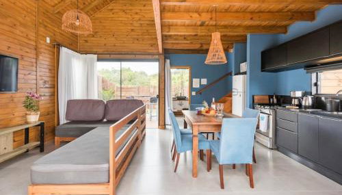 Casa com Banheira, Piscina e Quadra de Areia - Foto 2