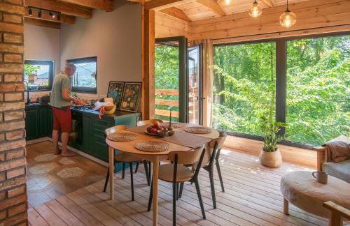 Domek nad jeziorem w górach - Foto 27