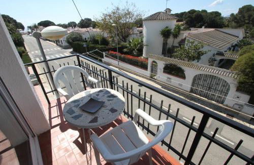 For a Stay Mar Cambrils - Photo 1