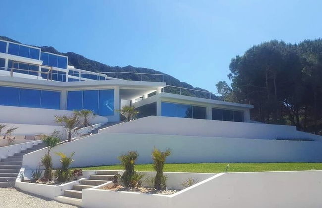 Exceptional Luxury Villa A Masterpiece of Elegance and Comfort - Foto 37