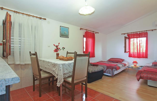 Apartment 1665 - Photo 11