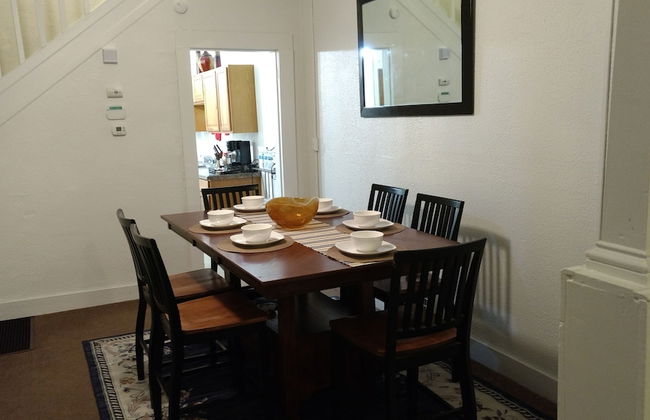 Beautiful Downtown Indy Guest Homes - Foto 26