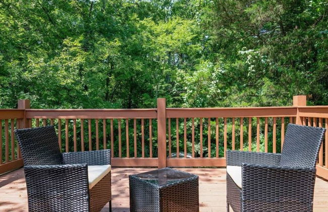 Cozy Oasis of Downtown Clarksville - Foto 26