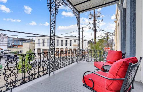 Luxury LGD Condo w Balcony Near Magazine St - Foto 1
