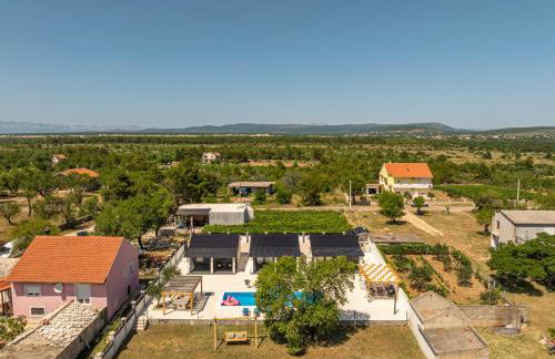 Unique Villa V with large pool - Photo 61