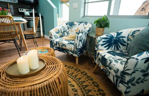 Fountain condo 2 story Pool BBQ Balcony - Photo 20