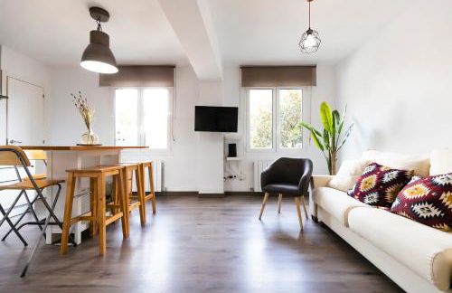 AkomodaT en apartamento luminoso junto al paseo de la ría - Foto 17