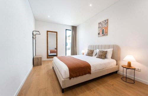 Auréa House - 4BR Azores Villa with Ocean View, BBQ & AC - Photo 22