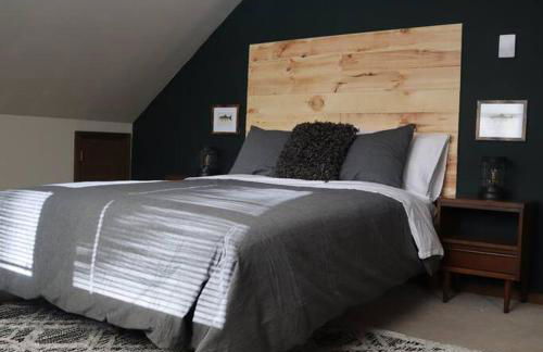 Luxe Lake Harmony Home, Game Room, Firepit, Deck - Foto 15