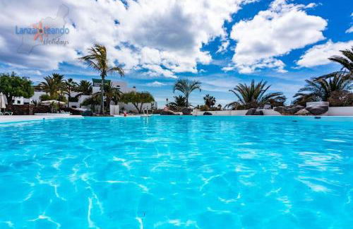 House of the Horizon Playa Las Cucharas VV penthouse with sea & pool view AIRCON - Foto 2