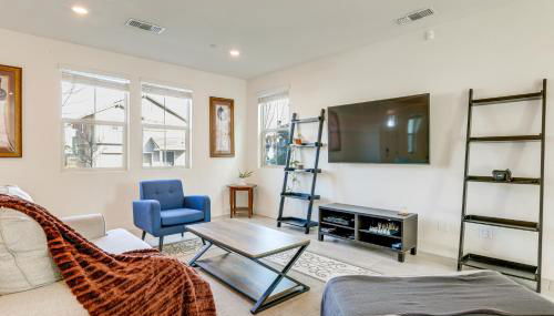 7 Mi to Dtwn Sacramento Peaceful Gem with Patio! - Photo 3