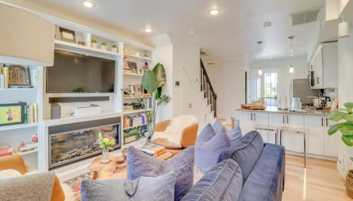 2 Mi to National Mall Stunning Townhome with Patio! - Foto 4