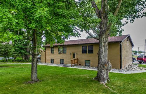 Cozy Angler's Apt - Steps to Trout Fishing River! - Foto 19