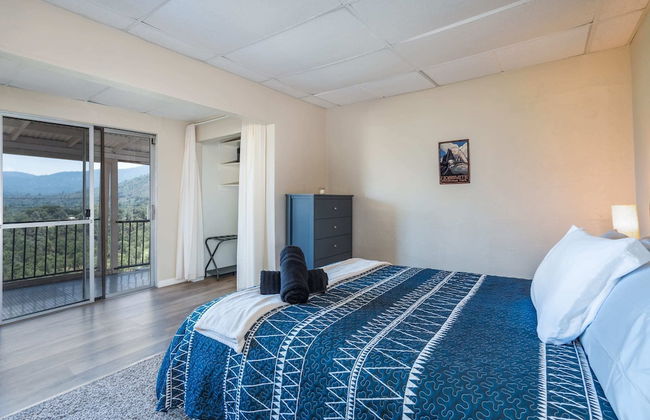 Sleepy Sasquatch 1 Adventure for 2!! - Foto 1