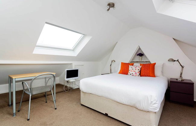 West London Blues in London - Photo 12