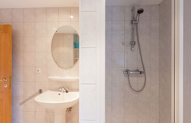 Holiday Home with Sauna, Garden, Terrace, BBQ & Fireplace - Foto 23