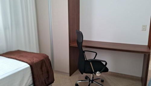 Lindo apto de 2 quartos e 1 banheiro c/ garagem - Foto 2