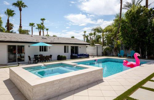 Experience Modern Luxury at Desert Hideaway - Foto 55