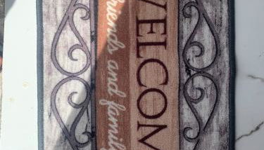 Apartamento para 4 pessoas bem localizado - Foto 2