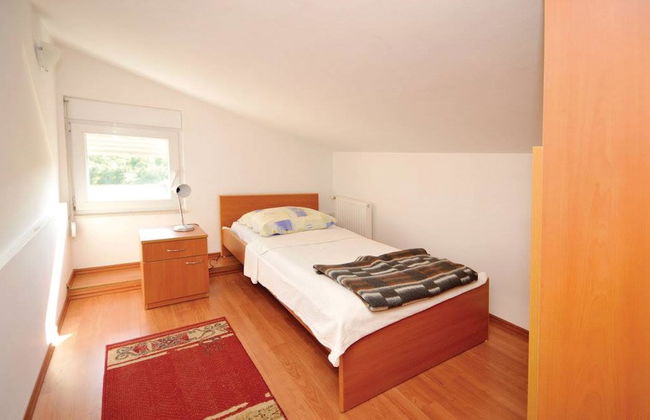 Chic and Stylish Kastel Novi Apartment With Pool - Foto 6