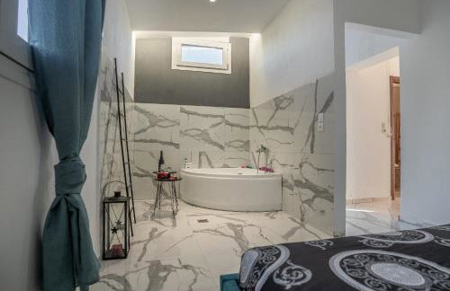 Villa Aktis with Freshwater Pool and Sea View - Photo 10