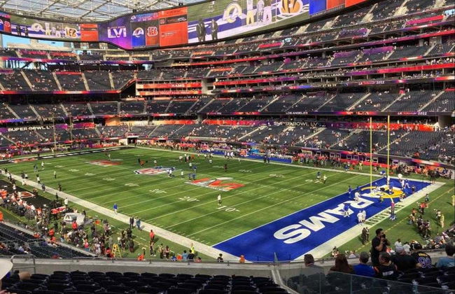 Los Angeles NFL Tickets: Rams or Chargers Game - Foto 7