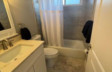 Arlington Heights 5bd 3bth sleeps 14 with driveway parking - Foto 4