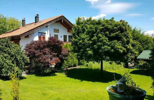 Ruhige Ferienwohnung Nussbaum mit kostenlosem Parkplatz ideal für Monteure, Geschäftsreisende, Paare & Durchreisende - Foto 17