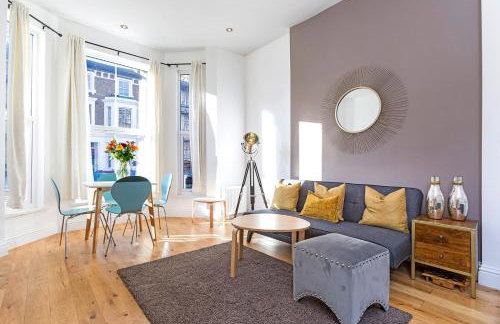 Stylish 2 Bed Apartment-Zone 2 - 10 Minutes to the heart of London- sleeps up 8 - Foto 20