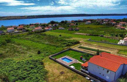 House Rose with Garden and Pool - Foto 13